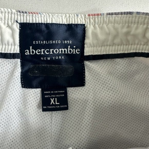 Abercrombie & Fitch Swim Board Cargo Shorts Plaid Mens Size XL Mesh Lined - Picture 7 of 7